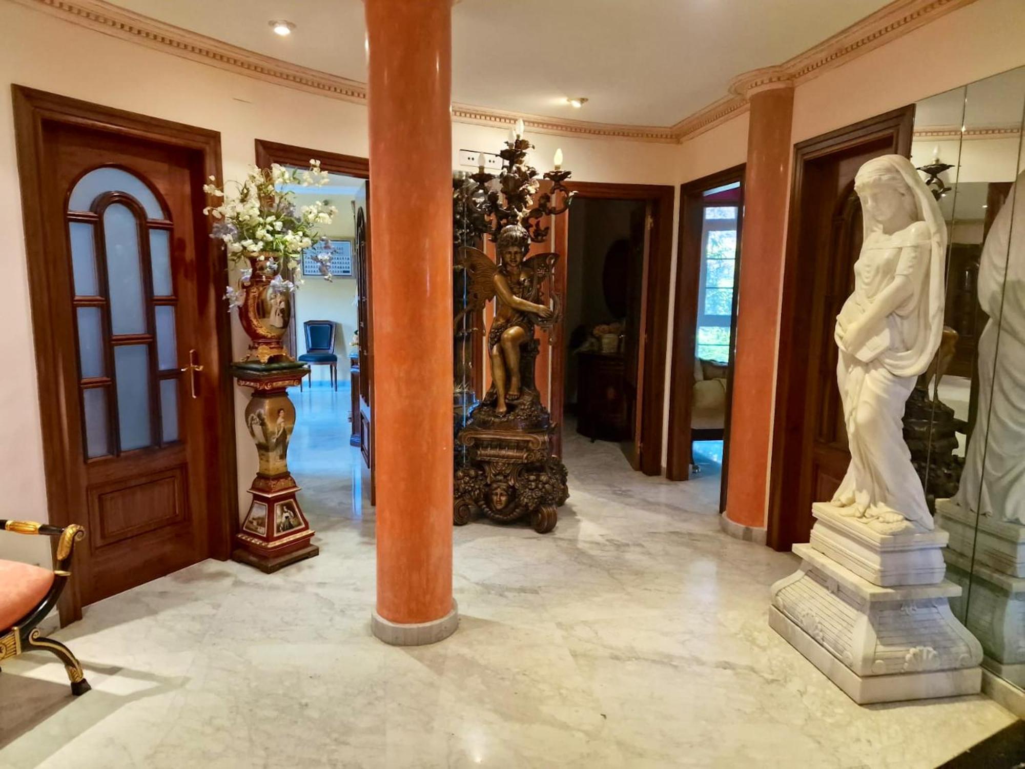 Holiday home Spacious House With Pool And Garden In Congosto