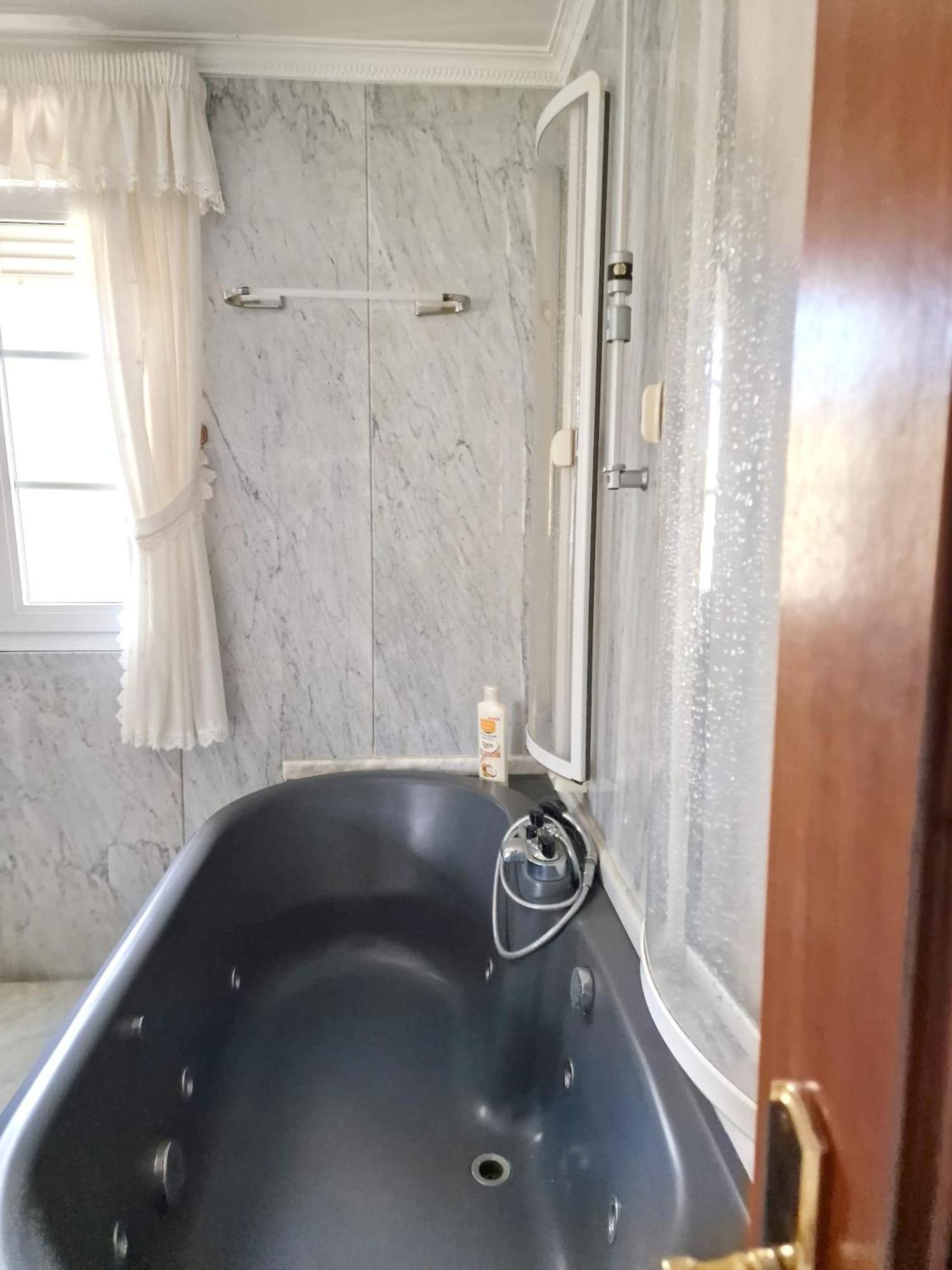Holiday home Spacious House With Pool And Garden In Congosto *