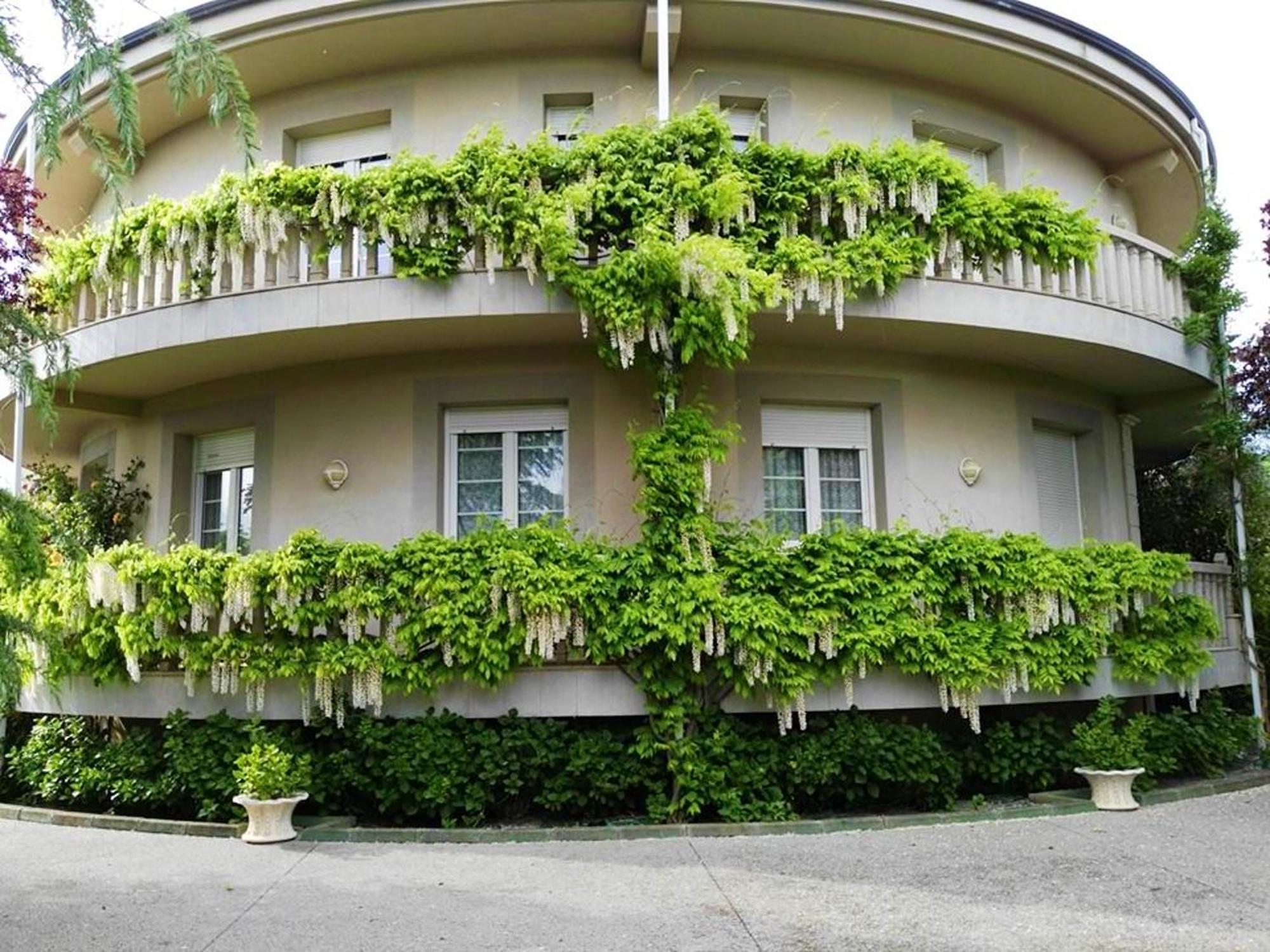 Spacious House With Pool And Garden In Congosto *